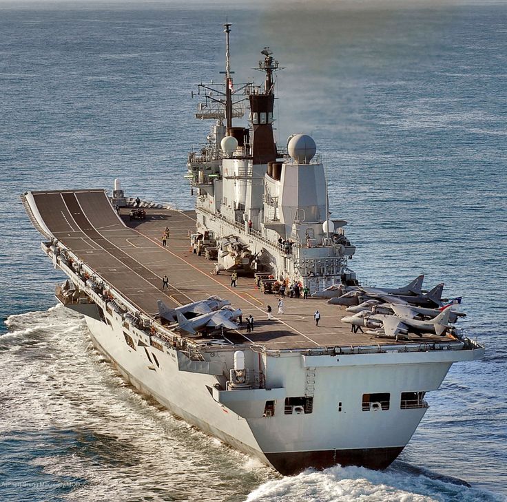 HMS Ark Royal R 07 Invincible class aircraft carrier Navy | Aircraft carrier, Hms ark royal, Royal navy aircraft carriers